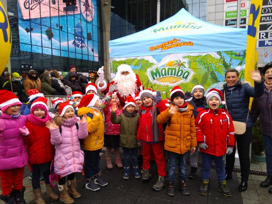 Uśmiechnięte dzieci z Trzebini, które odwiedziły nas w Katowicach /Joanna Kocot /RMF FM