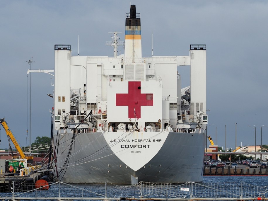 USNS Comfort /Shutterstock