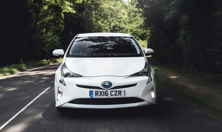 Usportowiona Toyota Prius /Informacja prasowa