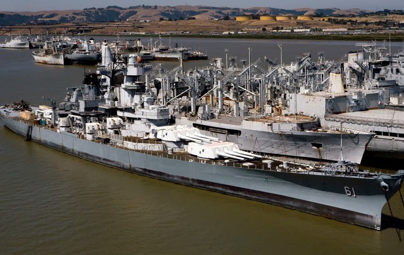 USS Iowa, pancernik pamiętający zmagania na Pacyfiku jeszcze jest we Flocie Rezerwowej /East News