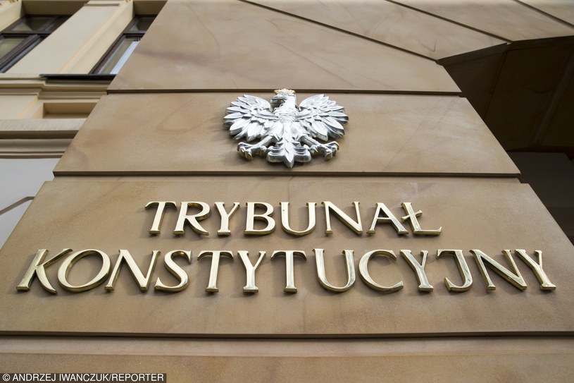 Ustalono tożsamość osoby grożącej przez internet sędziom Trybunału Konstytucyjnego /Andrzej Iwańczuk/Reporter /East News