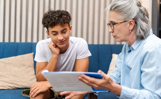 Ustawa ma otwierać drzwi do psychologa dla nastolatków. Senat zdecydował