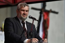 Ustawa zabraniająca uboju rytualnego i hodowli zwierząt futerkowych zostanie wycofana