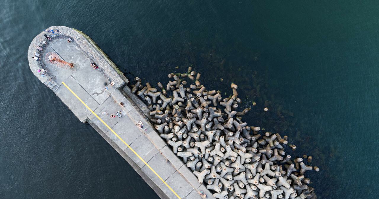 Ustka. Falochron portowy. Zdj. ilustracyjne /Mateusz Grochocki /East News