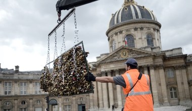 Usunięto kłódki ze słynnego mostu Pont des Arts 