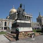 Usunięto pomnik z byłym kustoszem sanktuarium w Licheniu