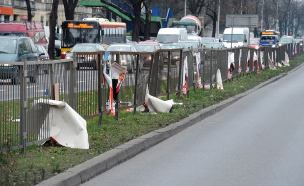 Usuwają wyborcze plakaty, a komitety... nie protestują