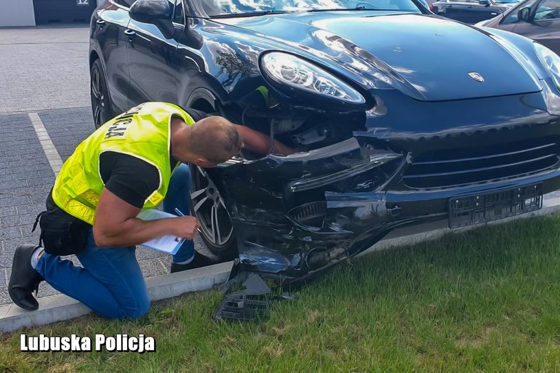 Uszkodzone Porsche Cayenne wróci do własciciela /Policja