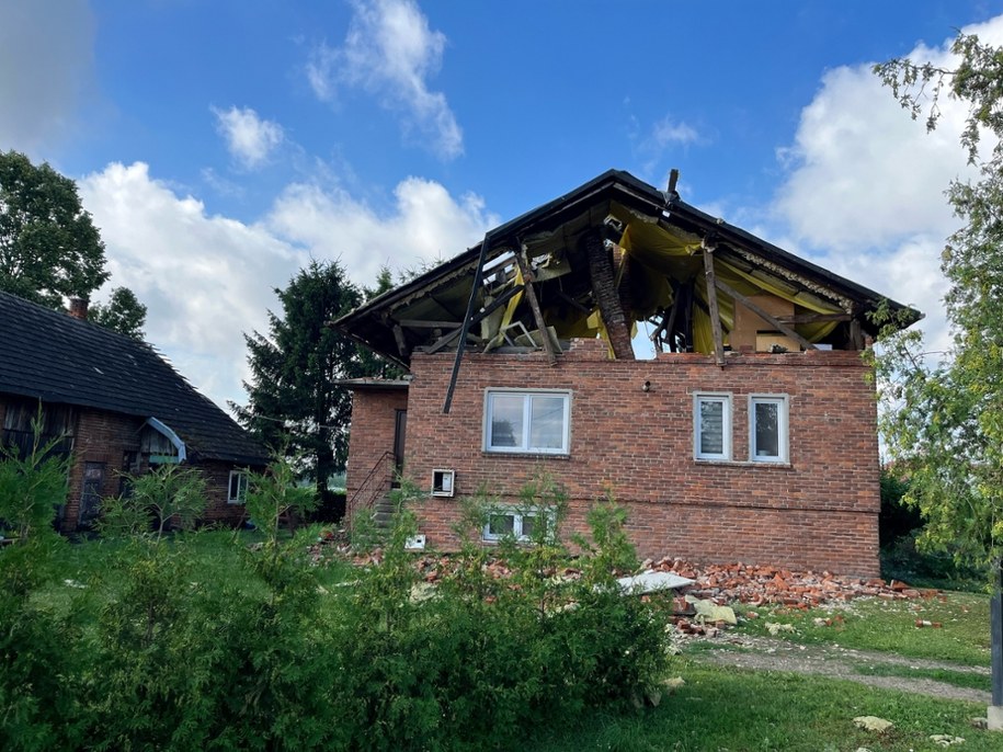 Uszkodzony dom w Głuchowie /Dominik Smaga /RMF FM