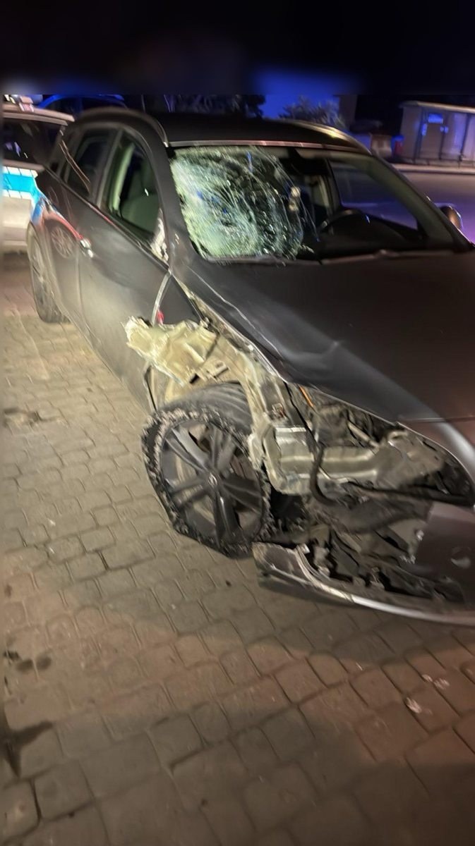 Uszkodzony samochód 33-latka /KPP Wejherowo /Policja