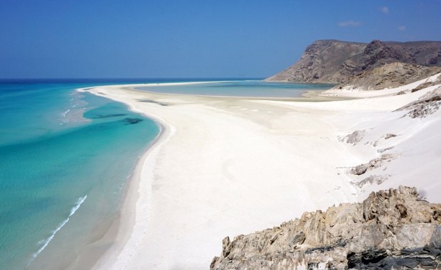 Utknęli na Sokotrze, ale wrócą do kraju. MSZ załatwiło samolot dla Polaków