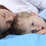 Utrata rodzica we wczesnym dzieciństwie zwiększa podatność na stres i depresję