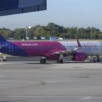 Utrudnienia dla klientów Wizz Air. "Zalecamy przybycie na lotnisko 3 godziny przed odlotem"