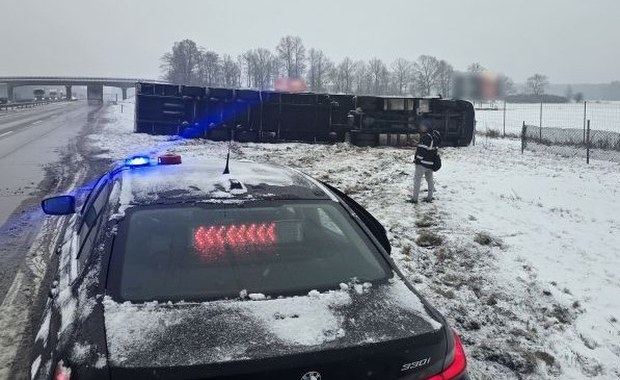 Utrudnienia na autostradzie A4. Ruch odbywał się jednym pasem