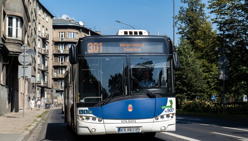 Utrudnienia na głównej arterii Krakowa. W tych dniach lepiej omijać Al. Słowackiego 