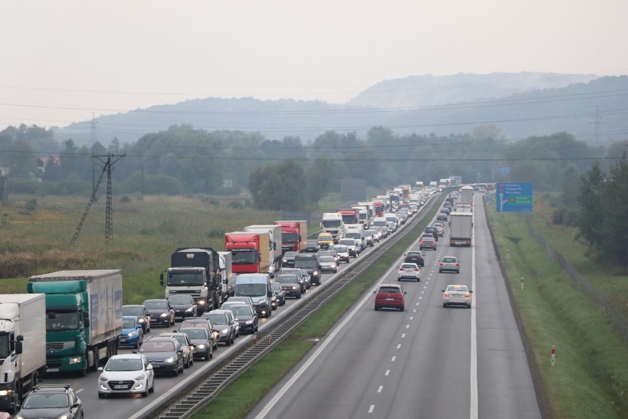 Utrudnienia na obwodnicy Krakowa mogą potrwać aż do godz. 13 /Józef Polewka /RMF FM