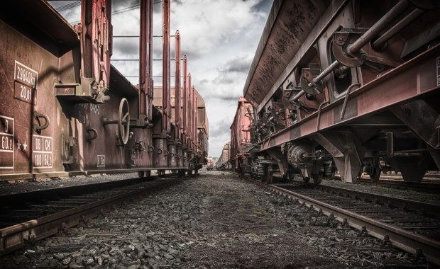 Utrudnienia na trasie Częstochowa - Gliwice. Efekt wykolejenia wagonów z węglem