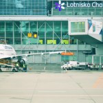 Utrudnienia na warszawskim lotnisku. "Zalecamy przybycie z wyprzedzeniem"