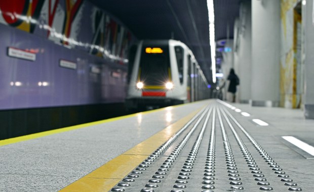 Utrudnienia w warszawskim metrze. Sprawdź, które stacje są zamknięte
