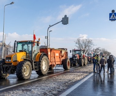 Uwaga kierowcy. Wielogodzinna blokada DK11 z powodu protestu rolników