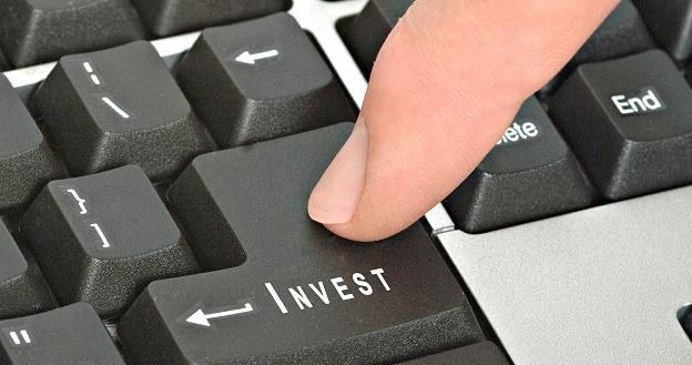 Uwaga na astroturfing, czyli kupowanie pochlebnych opinii /&copy;123RF/PICSEL