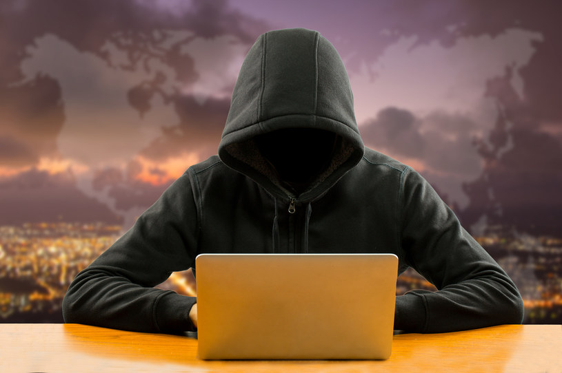 Uwaga na cyberprzestępców do wynajęcia! /123RF/PICSEL