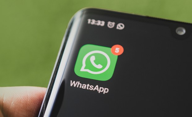 Uwaga na fałszywe wiadomości. Tak hakerzy przejmują konta w aplikacji Signal i WhatsApp