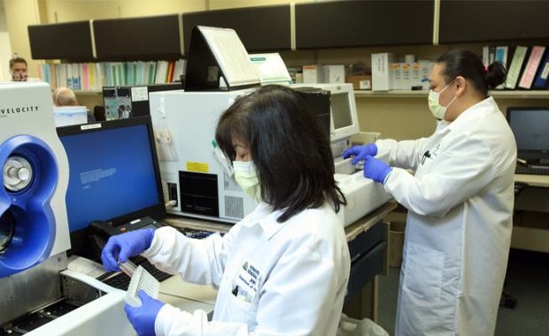 Uwaga na fałszywie negatywne wyniki testów na koronawirusa