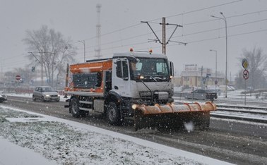 Uwaga na gołoledź. Atak zimy na Dolnym Śląsku i w Wielkopolsce  [ZDJĘCIA]