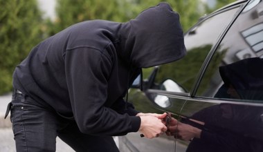 Uwaga na nową metodę kradzieży samochodów. "Wyjątkowo bezczelna"