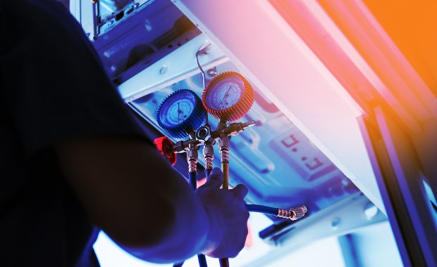 Uwaga na oszustów w Poznaniu! Oferują montaż pieców i kotłów