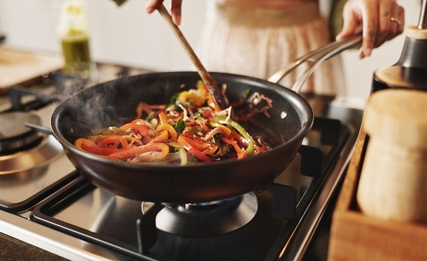 Uwaga na te akcesoria kuchenne! GIS ostrzega przed niebezpiecznymi substancjami