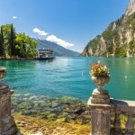 Uważaj na nowy zakaz nad Jeziorem Garda: Alkohol w przestrzeni publicznej zabroniony!