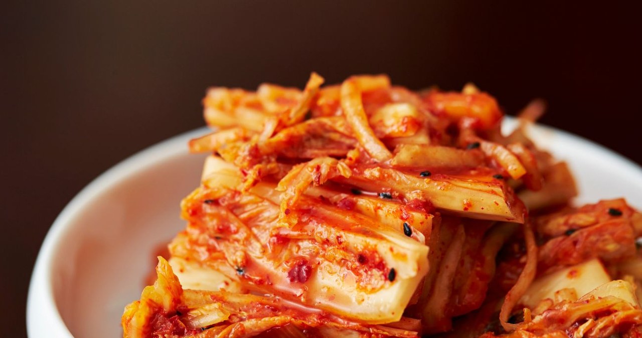 Uważane jest za najzdrowsze danie świata, w wersji polskiej też dobrze smakuje. /ma-no /Canva Pro