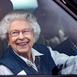 Uwielbiała prowadzić samochód. Elżbieta II nauczyła się tego w dramatycznych okolicznościach