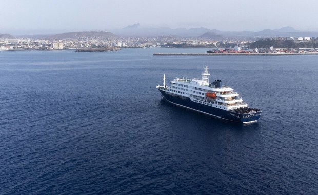 Uwięzieni na oceanie. Luksusowy rejs zamienił się w koszmar