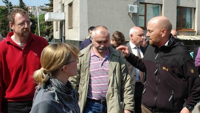 Uwolnieni obserwatorzy OBWE są w drodze do Doniecka  