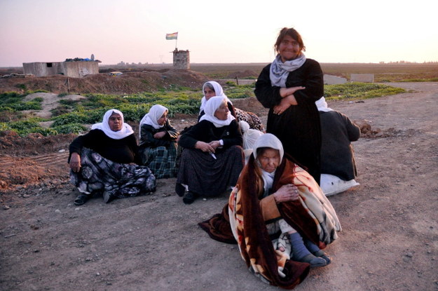 Uwolnione kobiety /KHALIL AL-A'NEI /PAP/EPA