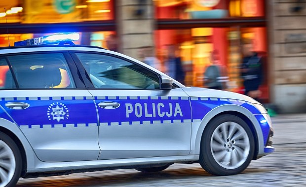Uzbrojony mężczyzna przechadzał się w centrum Krakowa