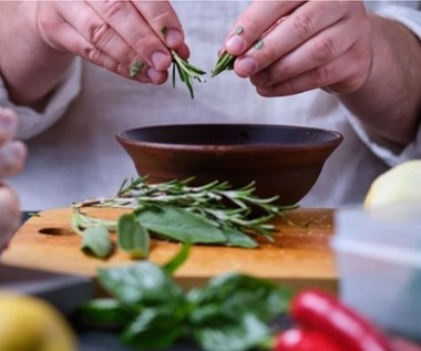 Użyj ich w święta, by pokonać niestrawność. Najzdrowsze przyprawy na lepszy metabolizm