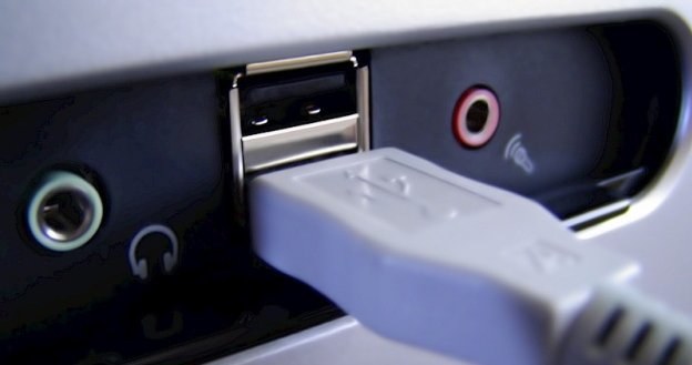 Użytkownicy Windows powinni uważać na pamięci USB Fot. Pam Roth /stock.xchng