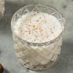 Używał jej król Władysław Jagiełło. Łagodzi bóle stawów, szczypta dodana do mleka, pomaga zasnąć