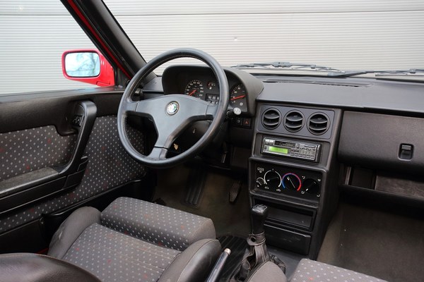 Używana Alfa Romeo 33 (19831995) zdj.6 magazynauto