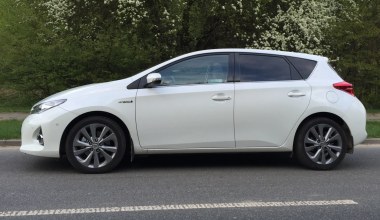 Używana Toyota Auris. Czy naprawdę jeździ wiecznie?