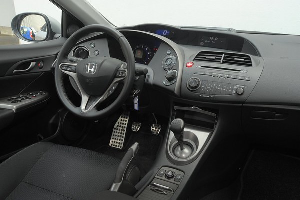 Używane Honda Civic VIII i Mazda 3 II zdj.14