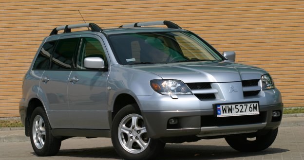 Używane Mitsubishi Outlander (2003-20007) /Motor