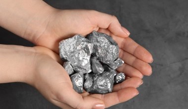 Używasz elektroniki? Musisz sprawdzić ten quiz o metalach ziem rzadkich