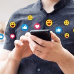 Emotikony Używasz emotikonów w pracy? Wydajesz się wtedy mniej kompetentny