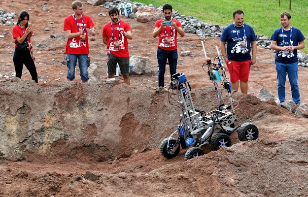 V edycja Europejskich Zawodów Łazików Marsjańskich European Rover Challenge /Piotr Polak /PAP