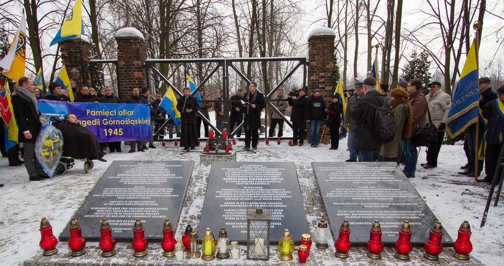 V Marsz do dzielnicy Zgoda w Świętochłowicach pod bramę dawnego obozu, w ramach Dnia Pamięci o Tragedii Górnoślaskiej /Bogusz Połczyński /Reporter